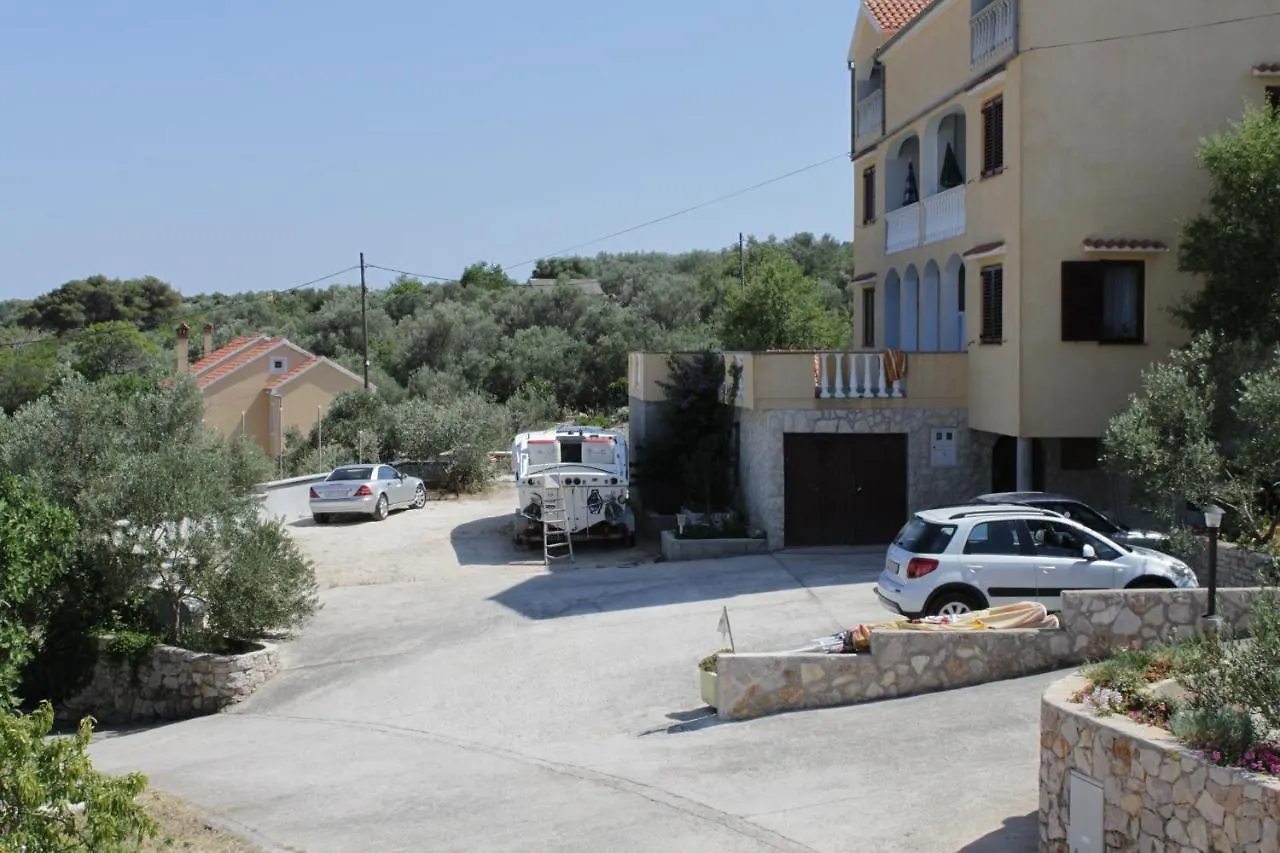 Apartments With A Parking Space Sali, Dugi Otok - 8152
