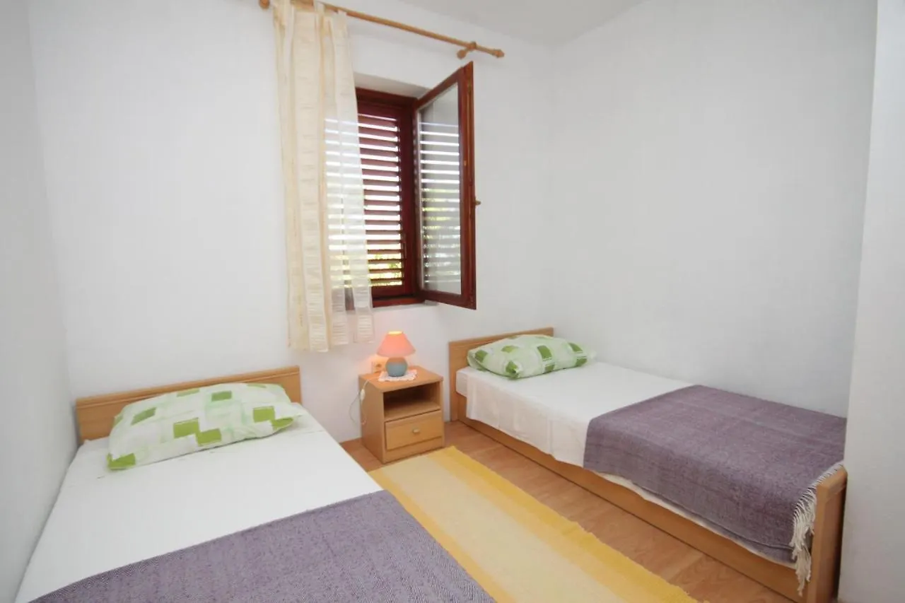 Apartments With A Parking Space Sali, Dugi Otok - 8152