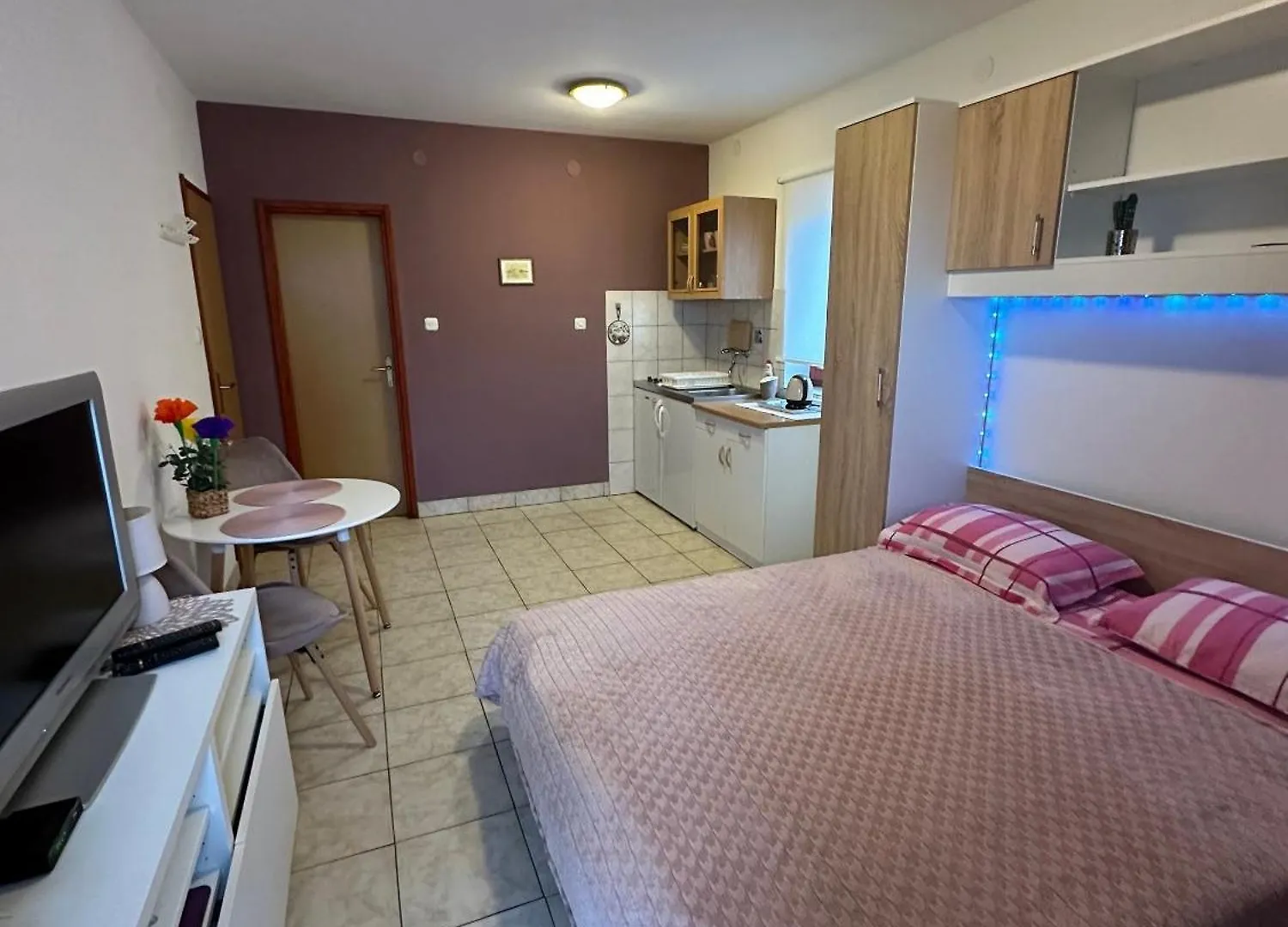 Apartments With A Parking Space Sali, Dugi Otok - 8152  Sali