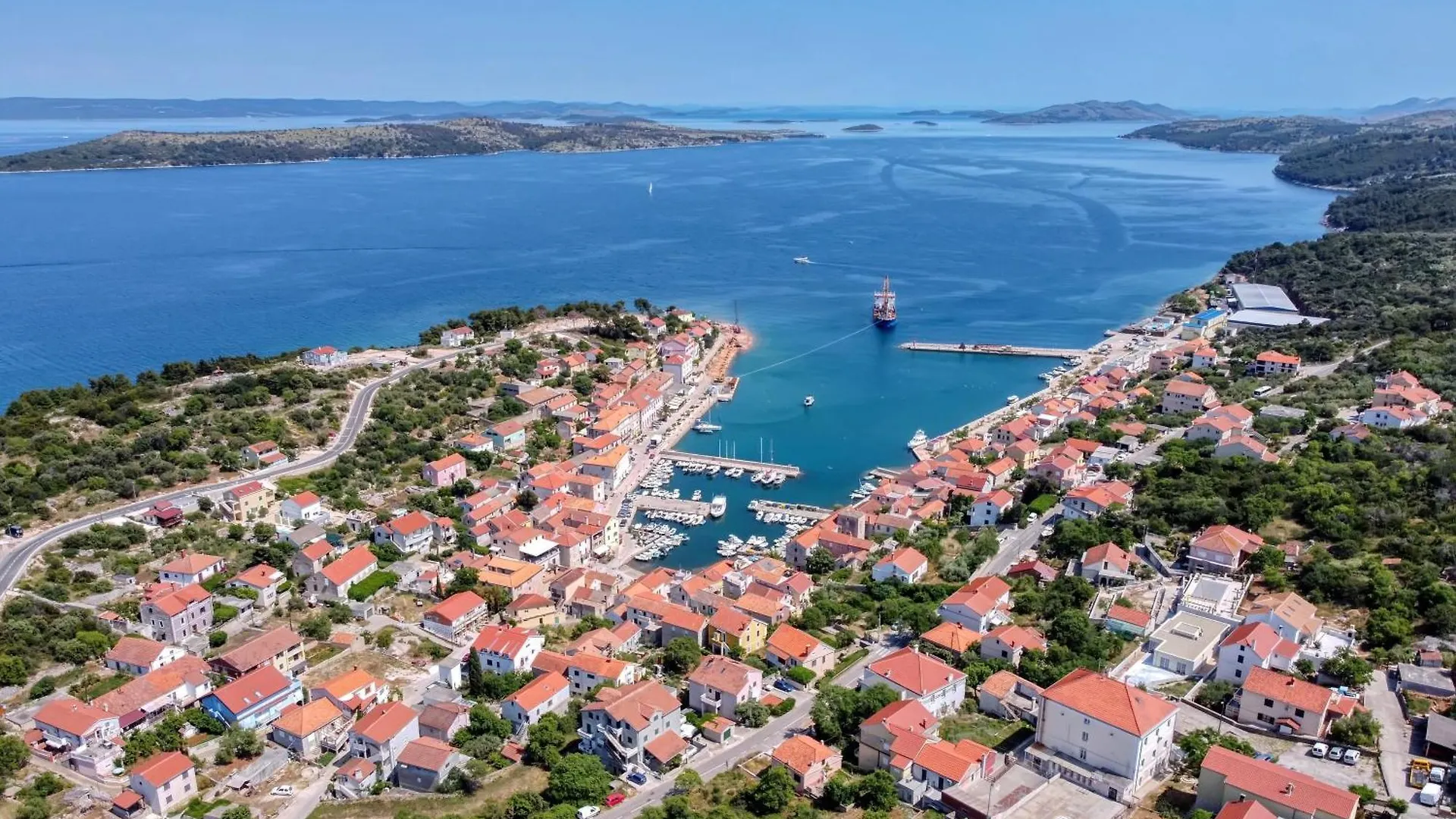 Apartments With A Parking Space Sali, Dugi Otok - 8152 0*, Sali Croatia