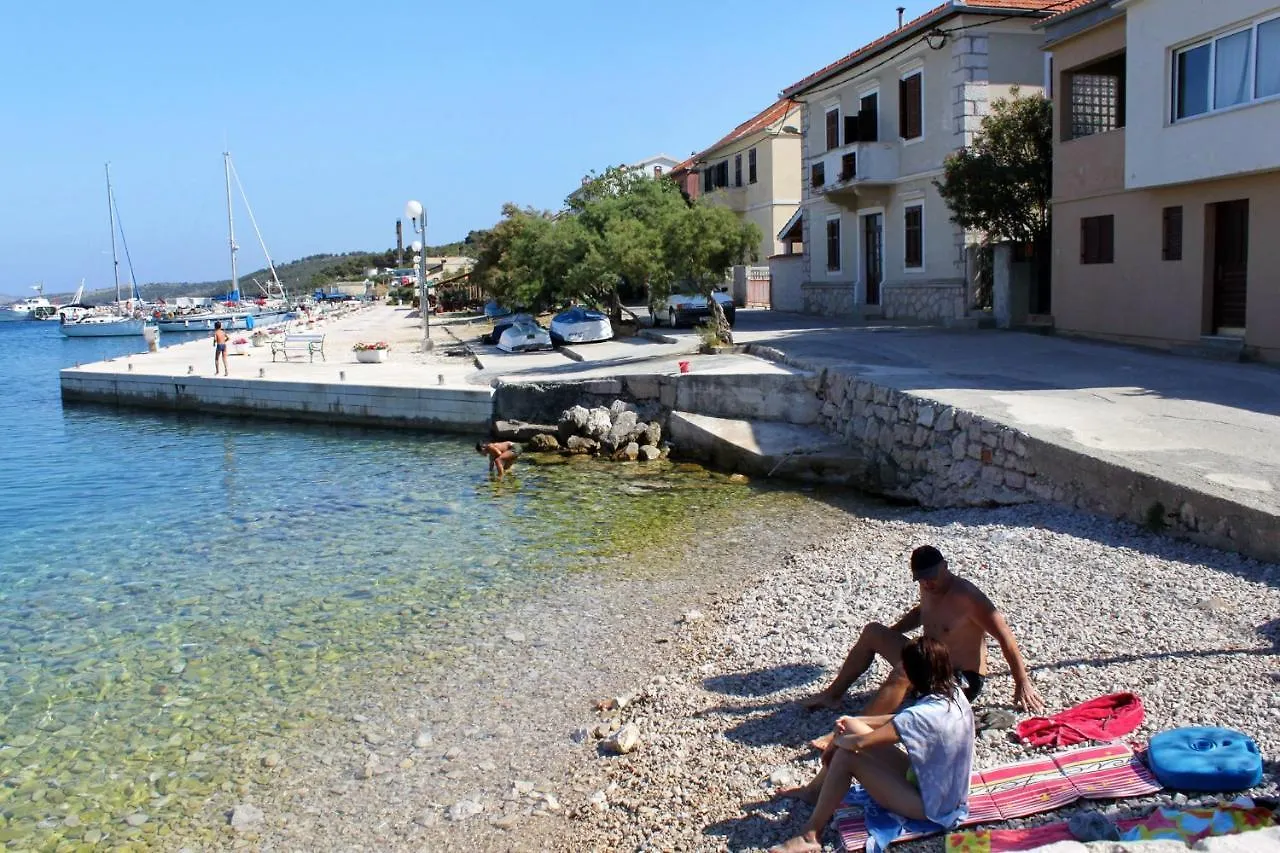 Apartments With A Parking Space Sali, Dugi Otok - 8152